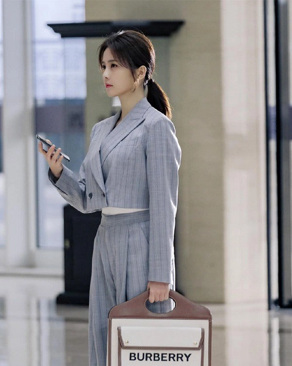 4 nữ thần công sở nổi bật nhất màn ảnh trung gu thời trang đẹp đỉnh mê hoặc người xem - 12