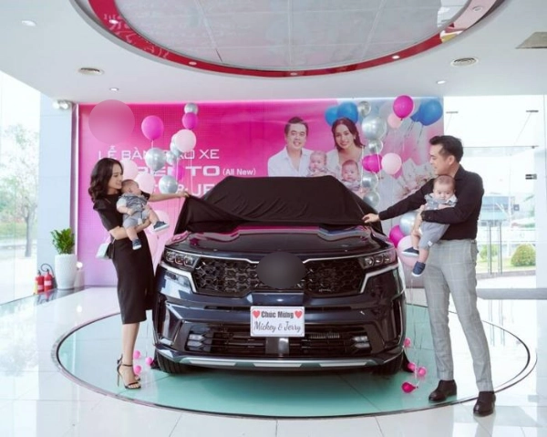 40 tuổi mới có con dương khắc linh tậu xế hộp hơn 1 tỷ đồng chuyênchở con đi học mẫu giáo - 4