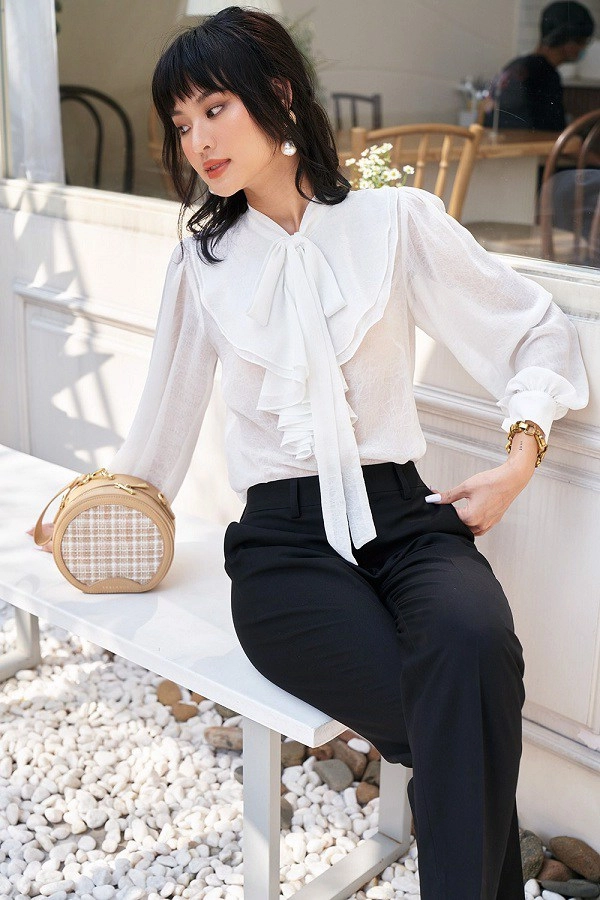 5 kiểu áo blouse cứ mặc là đẹp nàng diện xuống phố cuối tuần đảm bảo xinh lung linh - 1