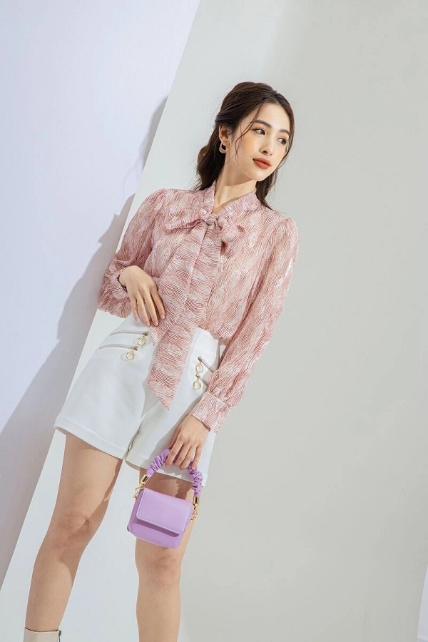 5 kiểu áo blouse cứ mặc là đẹp nàng diện xuống phố cuối tuần đảm bảo xinh lung linh - 2