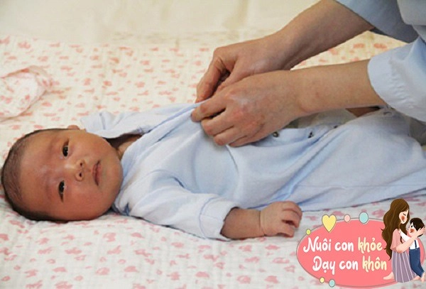 6 sai lầm dễ mắc của mẹ khiến trẻ sơ sinh rất sợ - 14