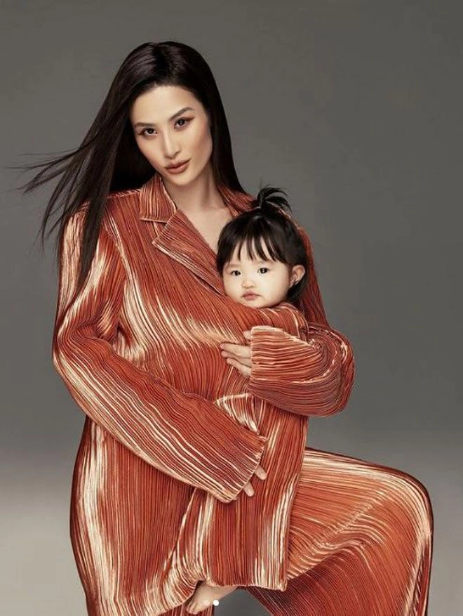 8 mỹ nữ xinh đẹp nhất nhì showbiz việt cùng sinh con cho chồng giàu nức tiếng gia thế khủng - 12