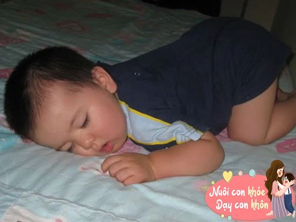 90 trẻ sơ sinh thích nằm sấp nếu có dấu hiệu này mẹ coi chừng sức khoẻ con - 5