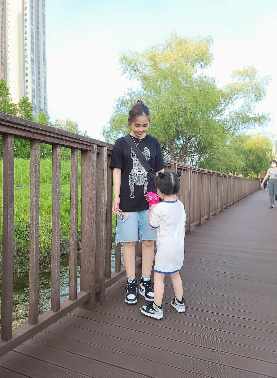 9x hải phòng được mai mối chồng hàn quốc đẻ con gái đẹp có 400000 fan lên cả phim hàn - 3