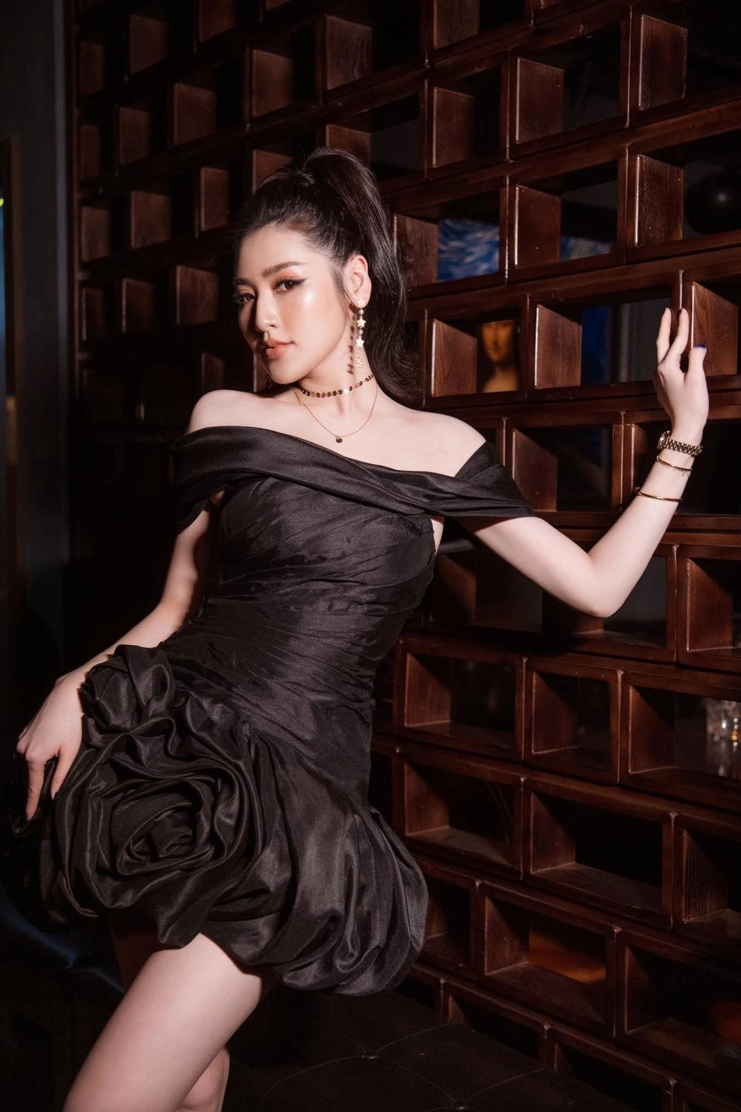 Á hậu con nhà giàu khoe vượt lười thể dục nhưng nhìn gương mặt ai nấy thấy lo - 3