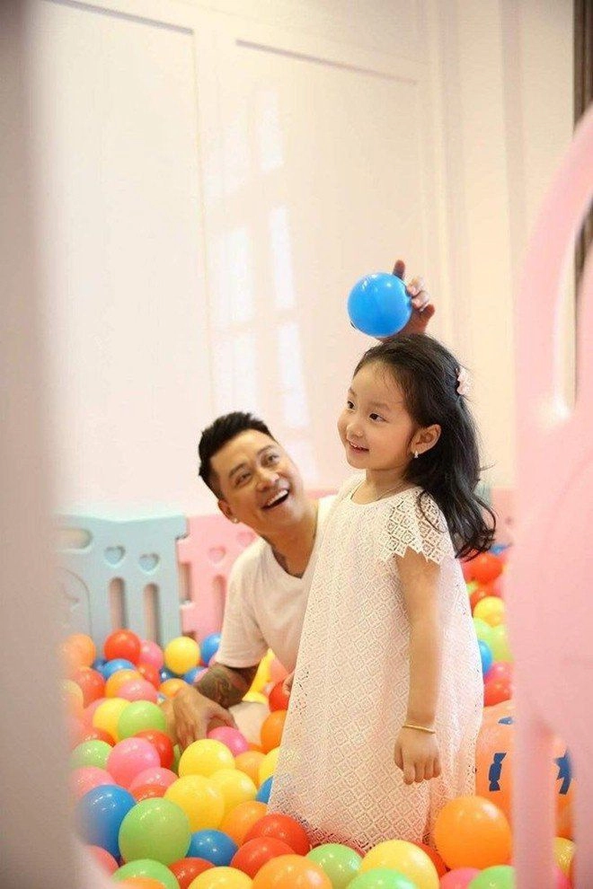 Ái nữ nhà tuấn hưng hoá con gái miền tây bắt chước mỹ nhân ở biệt phủ 80 tỷ - 8