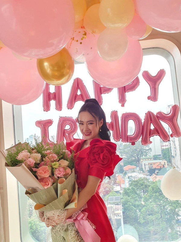 Angela phương trinh diện váy đỏ rực mừng tuổi mới chẳng hở hang mà xinh xuất sắc - 4