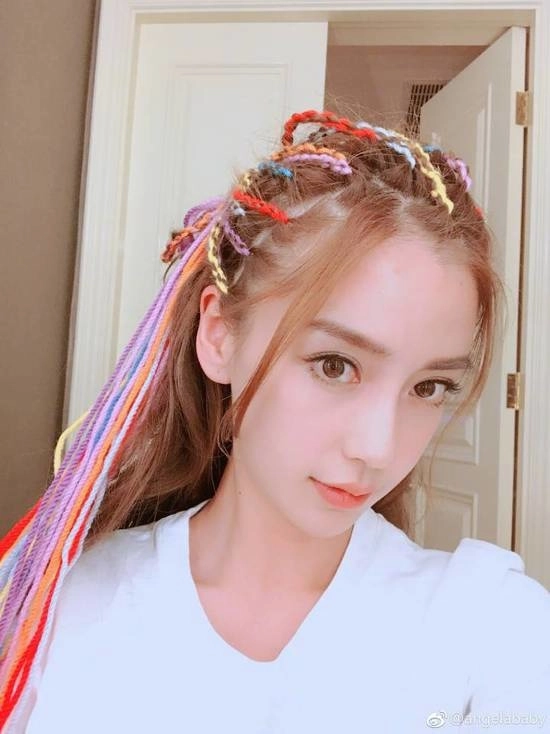 Angelababy cứ cắt tóc ngắn là gây bão khi đẹp chuẩn soái tỉ cá tính lúc âm điểm nhan sắc - 9