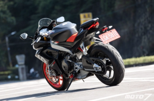 Aprilia rs660 sắp ra mắt tại việt nam giá cao gần gấp đôi đối thủ - 4