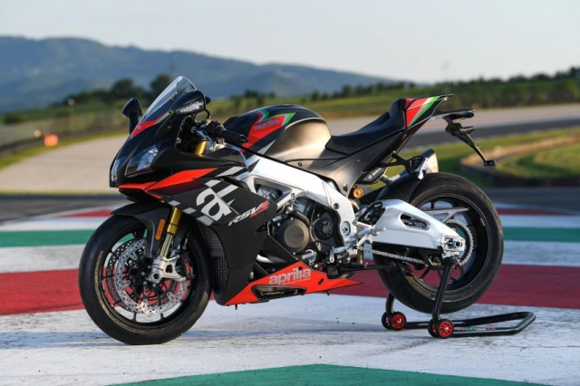 Aprilia rsv4 1100 2020 và tuono v4 1100 factory có giá bán từ 680 triệu vnd - 4