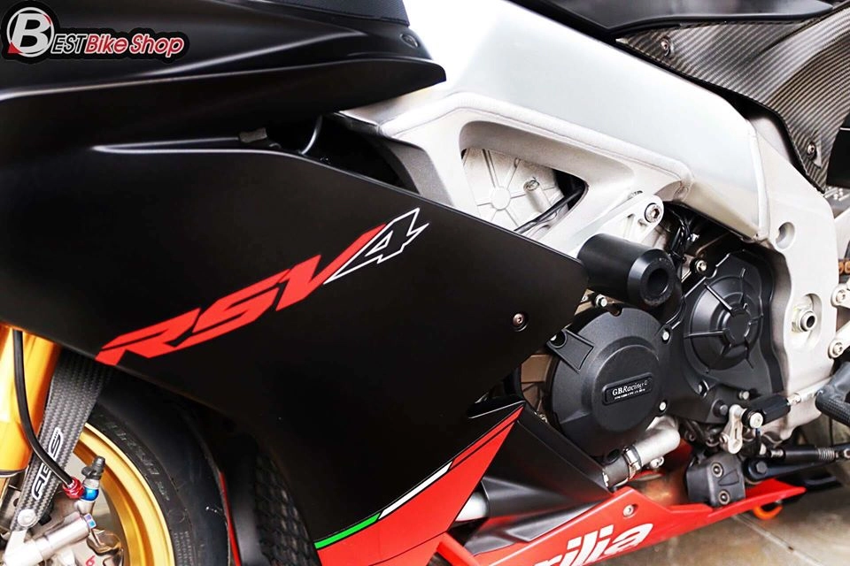 Aprilia rsv4 factory độ gây mê người xem với đồ chơi thượng thừa - 8