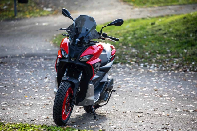 Aprilia sr gt 200 vừa trình làng tại thị trường châu á - 15