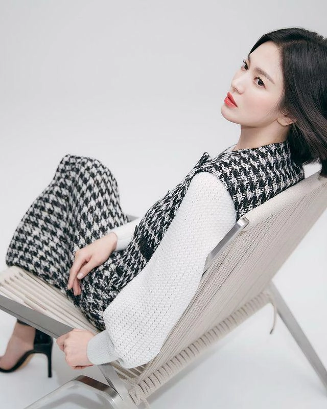 Bà hoàng cháy hàng song hye kyo dự báo xu hướng thời trang thu đông dân công sở bắt trend còn kịp - 5