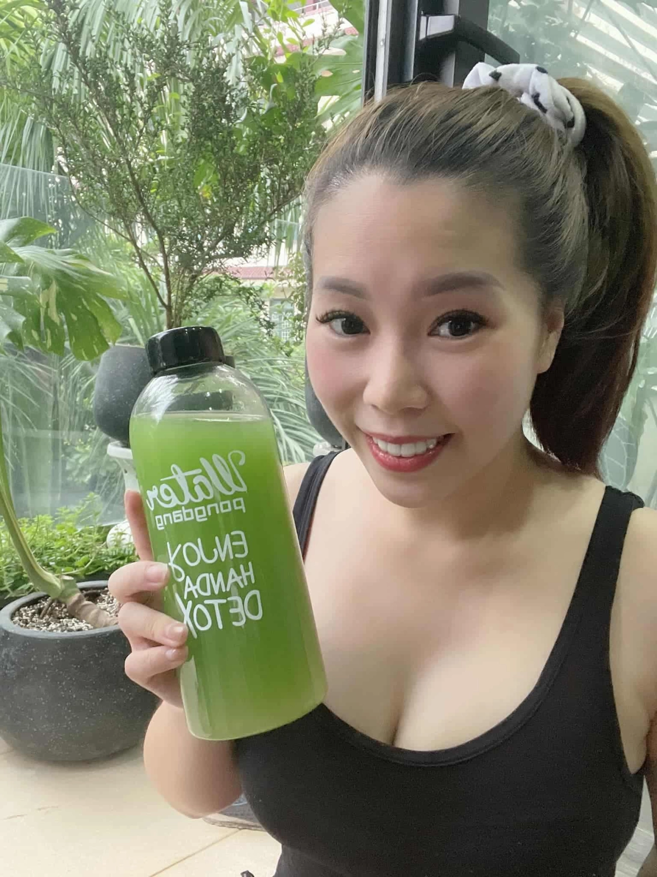 Bà xã hồng đăng uống loại thần dược xanh lè mỗi ngày 2 lít giárẻ bèo thay luôn nước lọc - 4