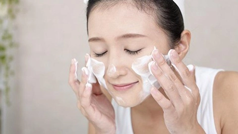 Bạn đang làm những việc khiến lỗ chân lông nở toang hoác mỗi ngày dừng ngay còn kịp - 9