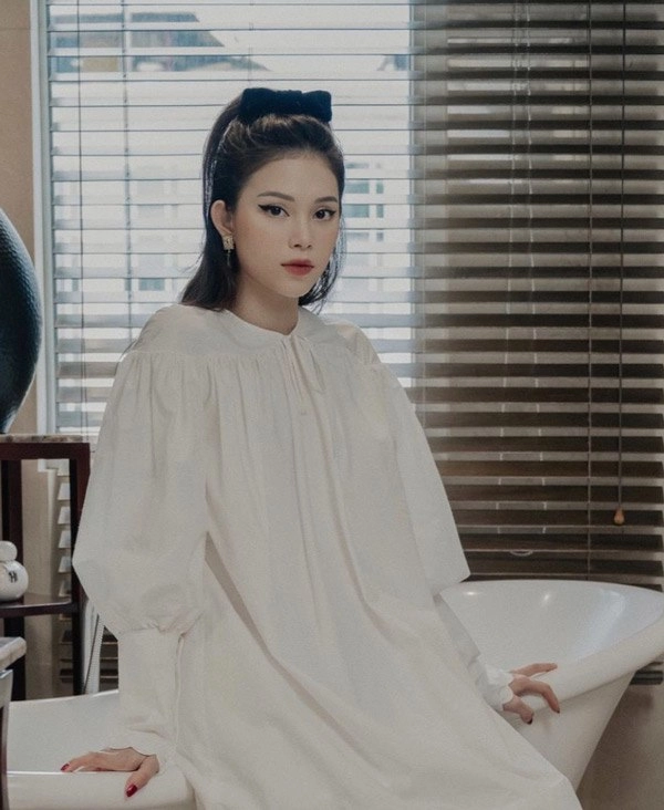 Bạn gái thiếu gia nhà tăng thanh hà đặt đồ hiệu dưới đất chị em xem mà xót ruột - 17