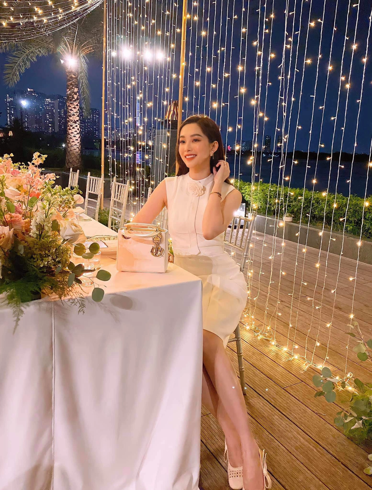 Bao năm đăng quang đặng thu thảo vẫn đẹp mê dù chỉ quẹt vài đường lên mặt - 7