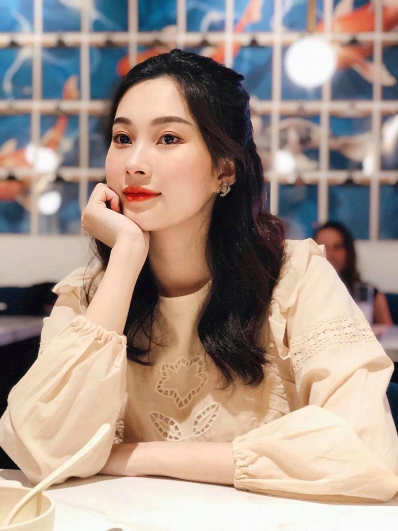 Bao năm đăng quang đặng thu thảo vẫn đẹp mê dù chỉ quẹt vài đường lên mặt - 9