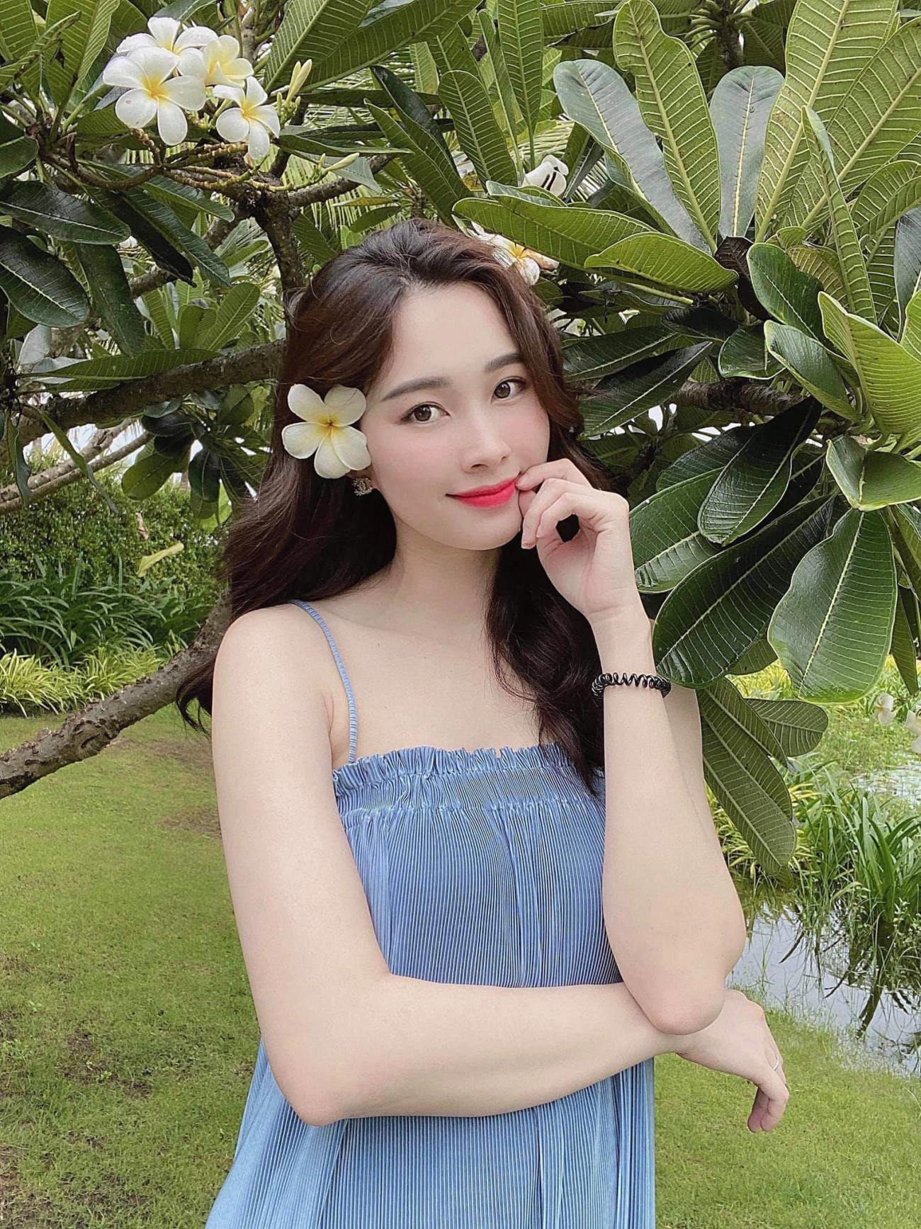 Bao năm đăng quang đặng thu thảo vẫn đẹp mê dù chỉ quẹt vài đường lên mặt - 13