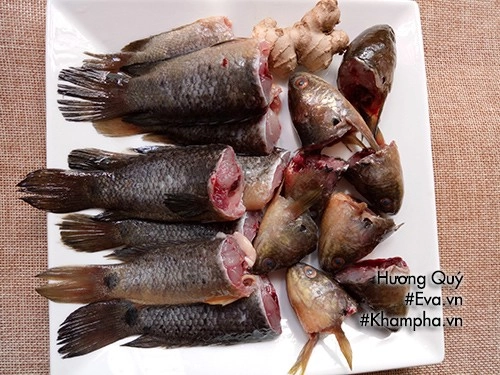 Bật mí cách nấu cháo cá rô cho bé ăn dặm bổ dưỡng không tanh - 2