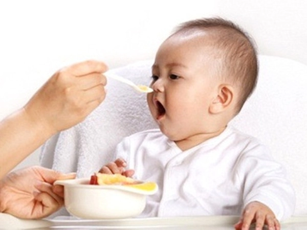 Bé 8 tháng ăn bao nhiêu ml cháo và một số món cháo cho trẻ 8 tháng - 2