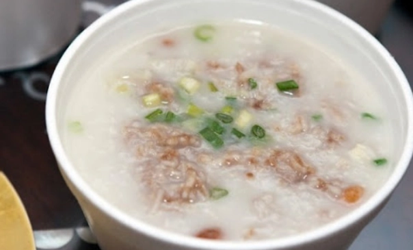 Bé 8 tháng ăn bao nhiêu ml cháo và một số món cháo cho trẻ 8 tháng - 5