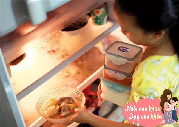 Bé 8 tháng tuổi bỏng thực quản vì sai lầm cho con ăn dặm mẹ trẻ hối hận không kịp - 9