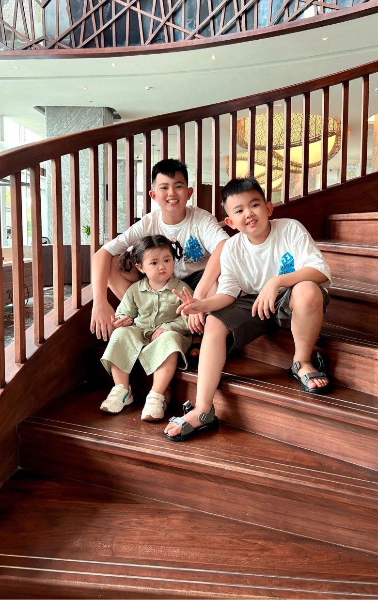 Bé gái 3 tuổi được triệu người yêu thích nổi tiếng khắp bình dương mới sinh mẹ thấy rõ xấu - 4