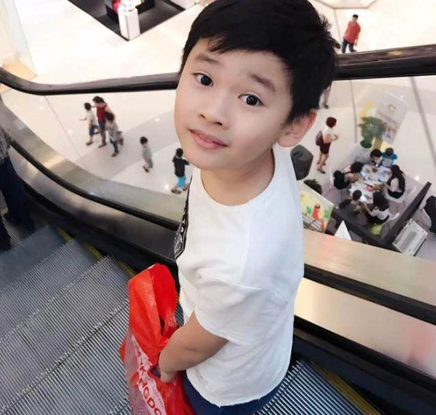 Bé trai được tăng thanh hà xemnhư con ruột cao lớn tuổi 13 từng là mẫu nhí đắt show - 3