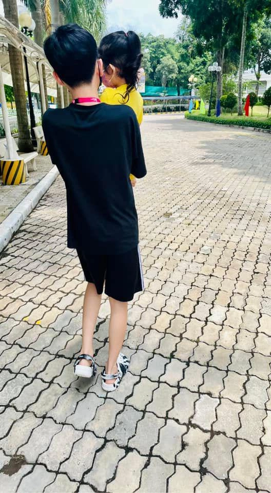 Bé trai được tăng thanh hà xemnhư con ruột cao lớn tuổi 13 từng là mẫu nhí đắt show - 8