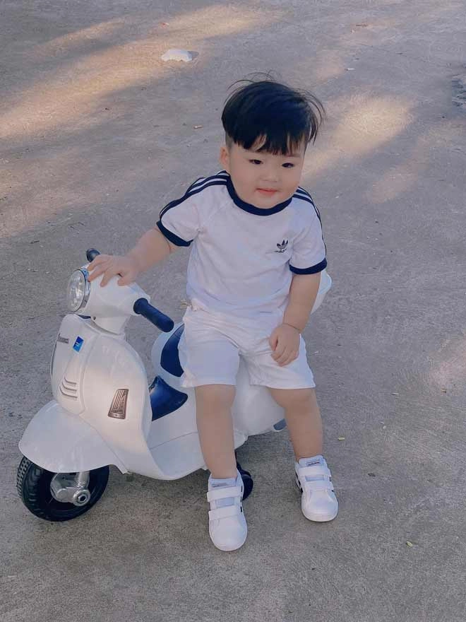 Bé trai sài gòn bị nhầm lẫn với bo con trai hòa minzy vì giống 90 mẹ ruột tiết lộ - 16