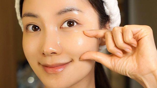 Beauty blogger hơn 40 tuổi da mướt nhờ siêng đắp mặt nạ giá vài nghìn dễ tìm ở việt nam - 1