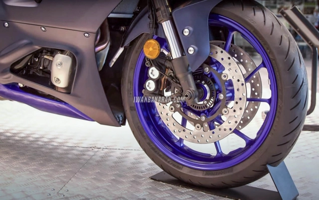 Bí ẩn về lổ thông gió phía trước của yamaha r7 đã được hé lộ - 15