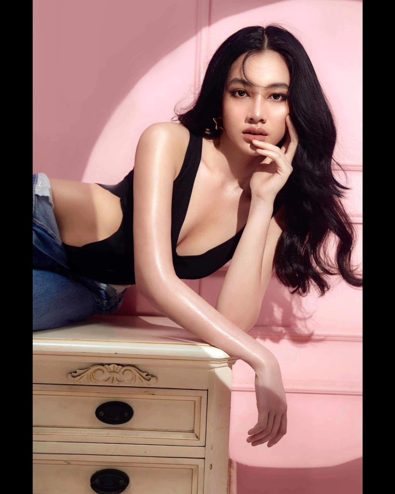 Bị bóc photoshop lốcẩm đan có màn đính chính siêu bánh cuốn - 4