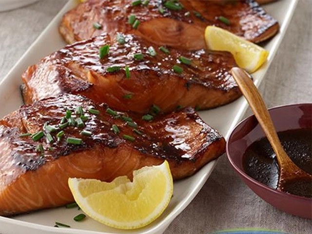 Bị chê mặt béo trên tivi bảo thy được ông xã tặng cá hồi tận 7kg để giảm cân - 15