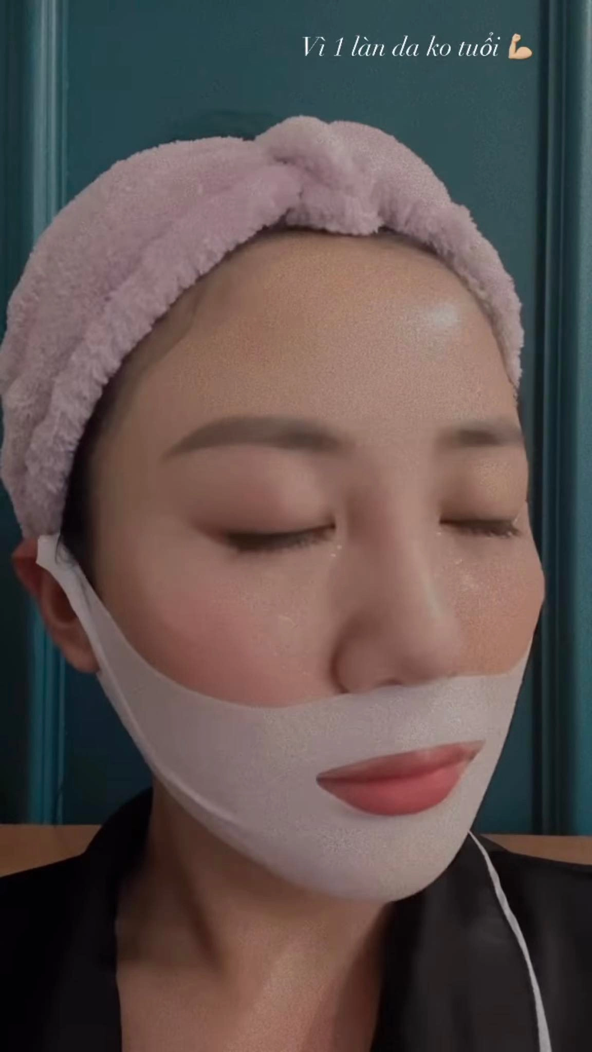 Bị chê mặt bóng như đổ dầu văn mai hương hé lộ chu trình skincare làm ai nấy ngạc nhiên - 2
