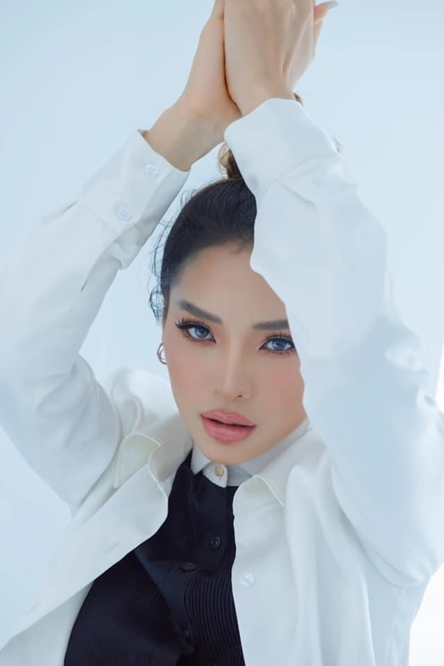 Bị nói bờ môi sưng phồng phương trinh jolie phản bác thế nào mà được khen - 3