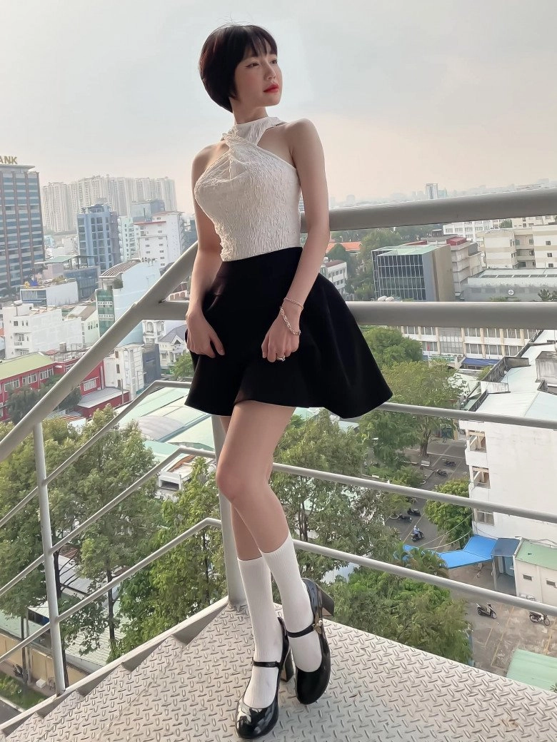 Bị trai lạ nhận là người yêu cũ thường xuyên chăm 2 con hộ elly trần phản ứng gắt - 1
