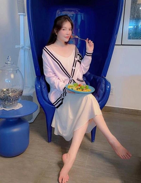 Bị trật cổ lý nhã kỳ vẫn mặc đẹp lộng lẫy xứng danh nữ hoàng thảm đỏ - 10