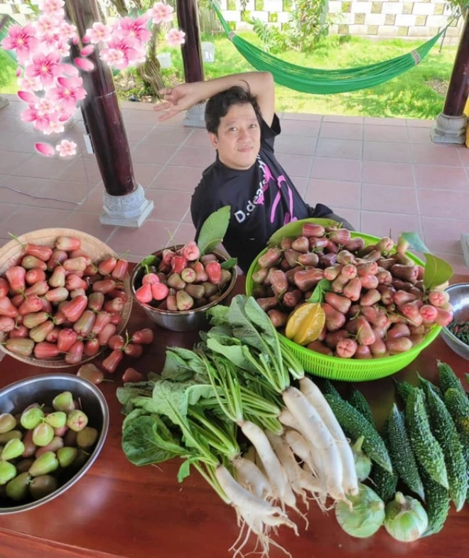 Biệt thự miệt vườn của trường giang hồ cá to tiền tỷ trái cây xum xuê hái được cả đống - 12