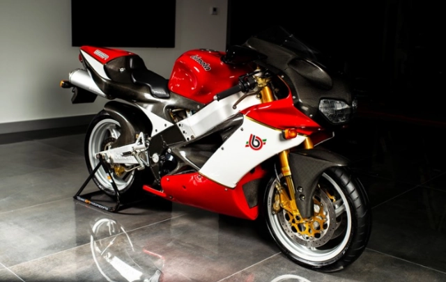 Bimota sb8r mẫu superbike có khung vỏ carbon đầu tiên thế giới - 1