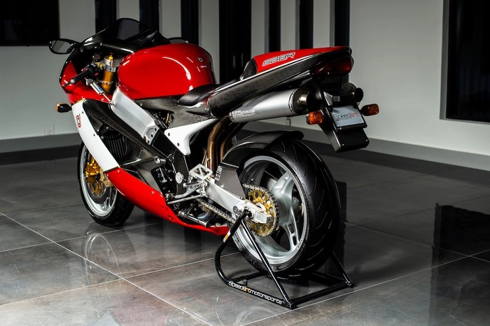 Bimota sb8r mẫu superbike có khung vỏ carbon đầu tiên thế giới - 5