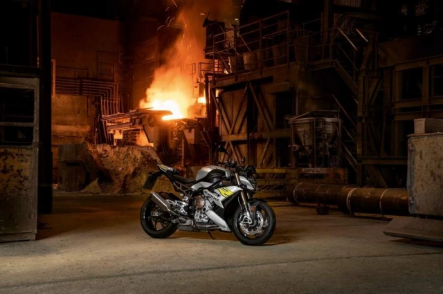 Bmw s1000r 2021 trình làng bản cập nhật sau 6 năm ra mắt - 10