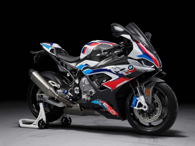 Bmw s1000rr 2023 hé lộ việc trang bị cánh gió làm tiêu chuẩn - 2