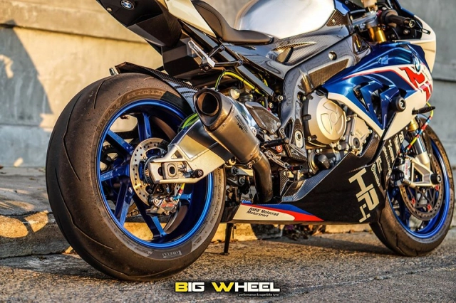 Bmw s1000rr độ hết bài với diện mạo mới siêu ấn tượng - 9