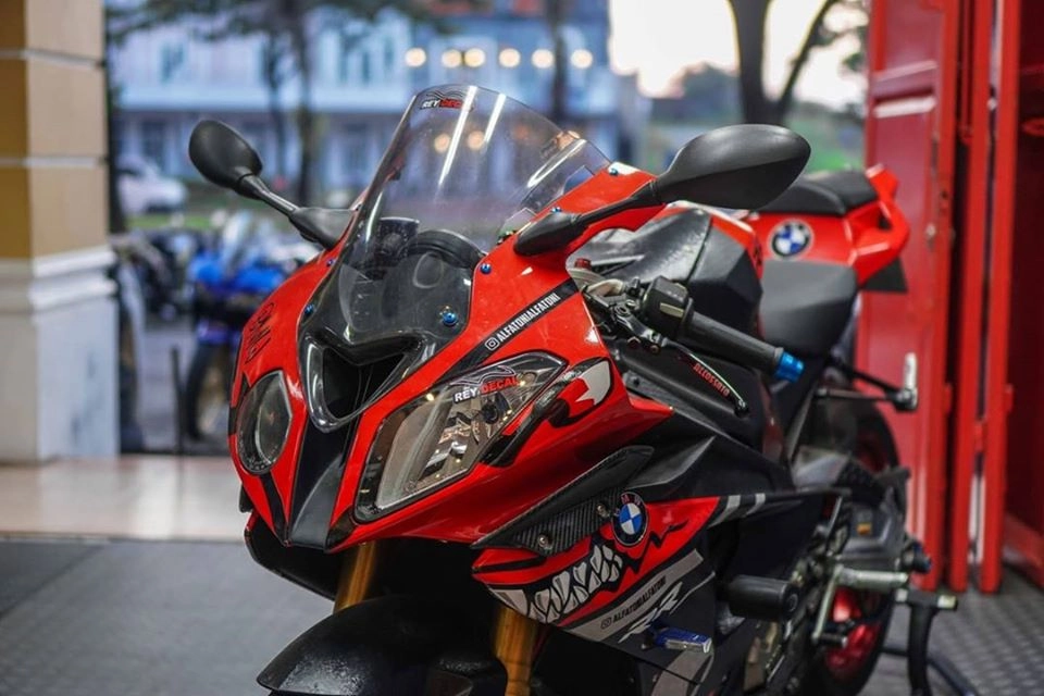 Bmw s1000rr độ huy hoàng trong diện mạo siêu cá mập - 1