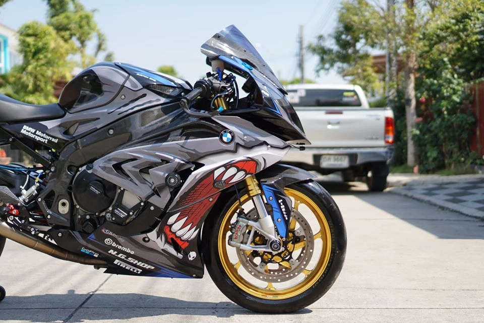 Bmw s1000rr độ kịch liệt trong diện mạo cá mập sát thủ - 1