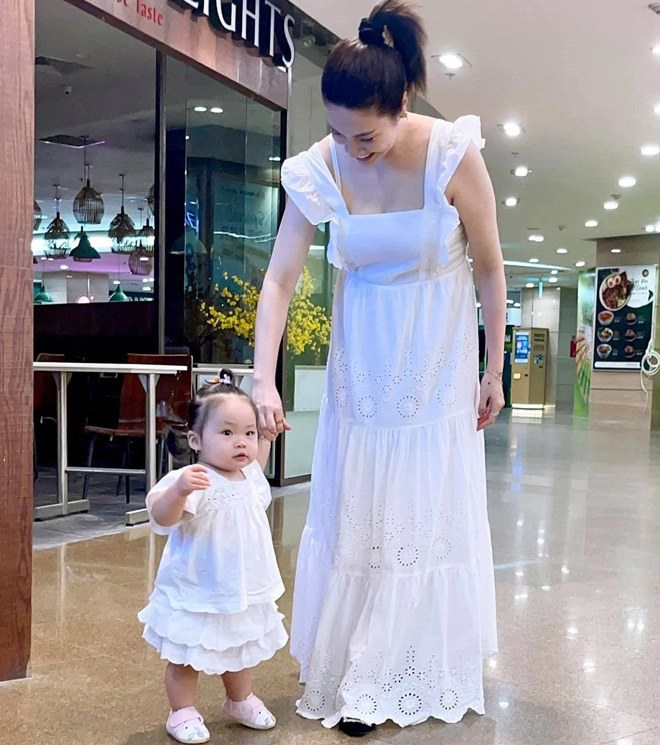 Bỏ 1 tỷ sang thái mua giống sinh con không thành pha lê giờ có con xinh với chồng hàn - 20