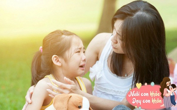 Bố bất lực nhìn con ăn vạ 3 hành vi của trẻ phải nắn từ nhỏ để lớn sẽ hỏng - 8