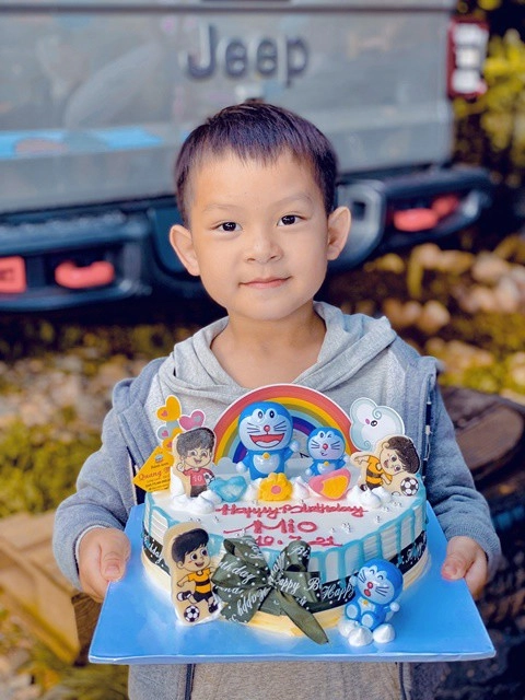 Bố lý hải u50 đăng hình con trai thứ tư có gương mặt tây lớn bổng đôi tai thông minh - 10